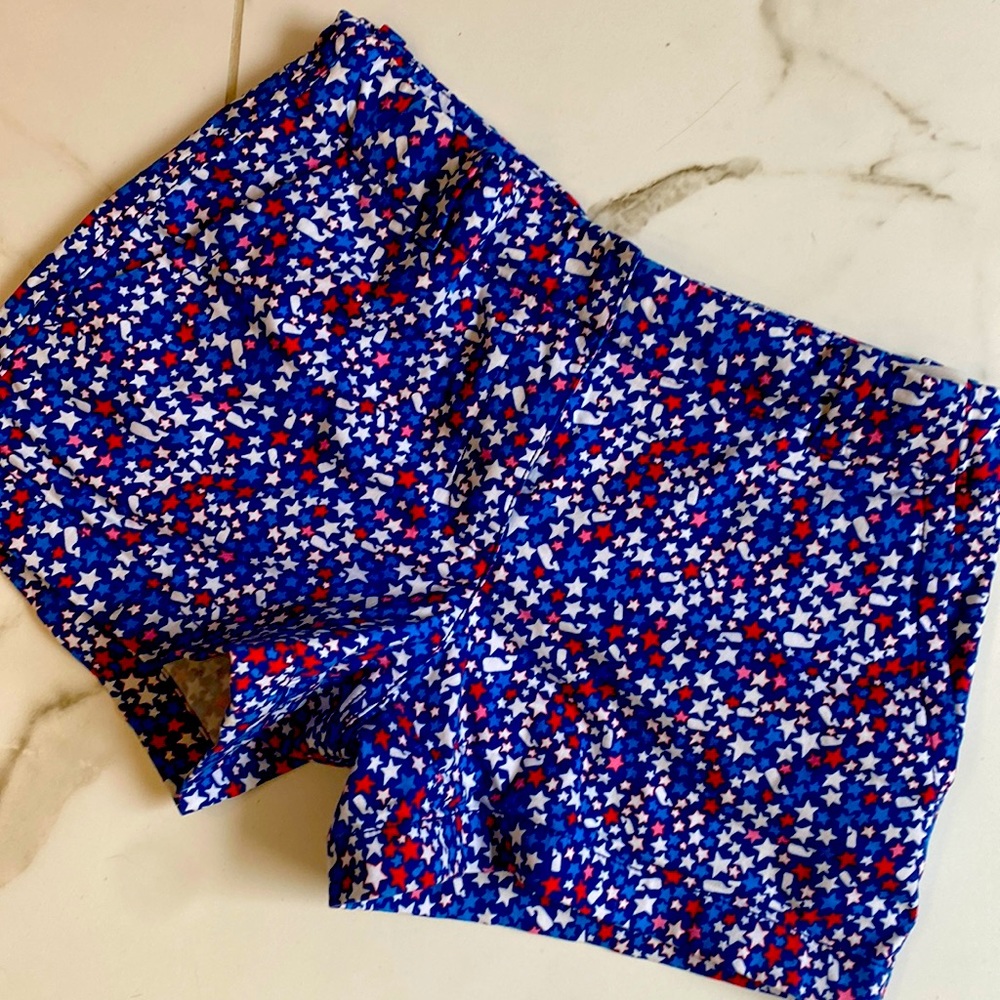 NWOT Vineyard Vines chinos.